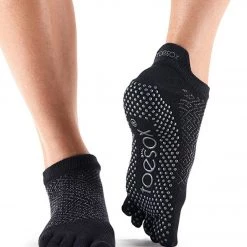Toesox Low Rise Full-Toe Yoga Grip Socks Onyx