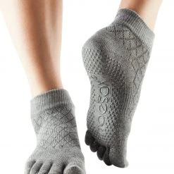 Toesox Ankle Length Full-Toe Yoga Grip Socks Fishnet Storm