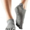 CLOTHING Toesox Low Rise Full-Toe Yoga Grip Socks Fishnet Storm