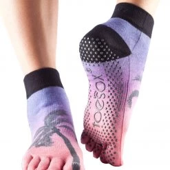 Toesox Ankle Length Full-Toe Yoga Grip Socks Isla