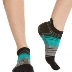 CLOTHING Toesox Low Rise Full-Toe Yoga Grip Socks Moonlight Jade