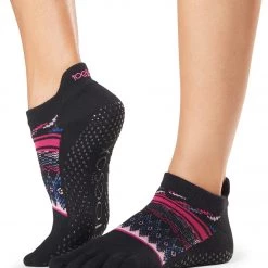 CLOTHING Toesox Low Rise Full-Toe Yoga Grip Socks Woodstock