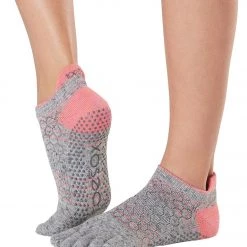 CLOTHING Toesox Low Rise Full-Toe Yoga Grip Socks Maniac