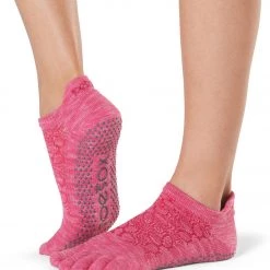 Toesox Low Rise Full-Toe Yoga Grip Socks Vital