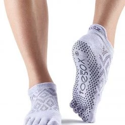 CLOTHING Toesox Low Rise Full-Toe Yoga Grip Socks Diamond Lotus 7 CLOTHING Toesox Low Rise Full-Toe Yoga Grip Socks Diamond Lotus