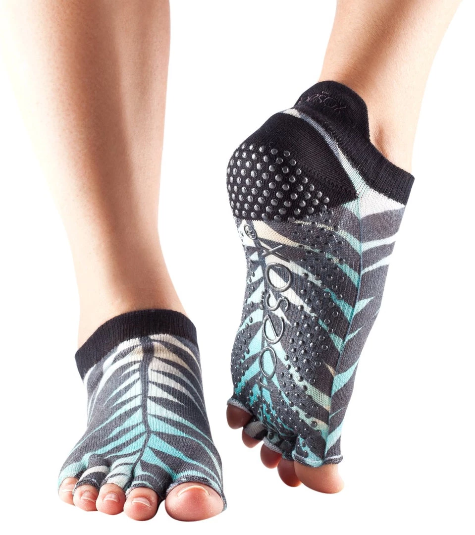 CLOTHING Toesox Low Rise Half-Toe Yoga Grip Socks Tropic 5 CLOTHING Toesox Low Rise Half-Toe Yoga Grip Socks Tropic