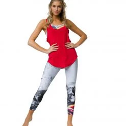 CLOTHING Onzie Lightweight Glossy Flow Yoga Tank Top Red