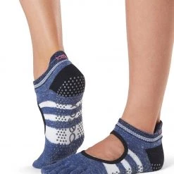 ACCESSORIES Toesox Bellarina Full-Toe Yoga Grip Socks Iconic