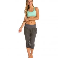 CLOTHING Onzie Chic Yoga Sports Bra Spearmint