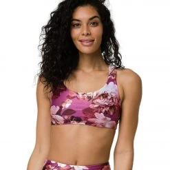 Onzie Chic Yoga Sports Bra Gardenia