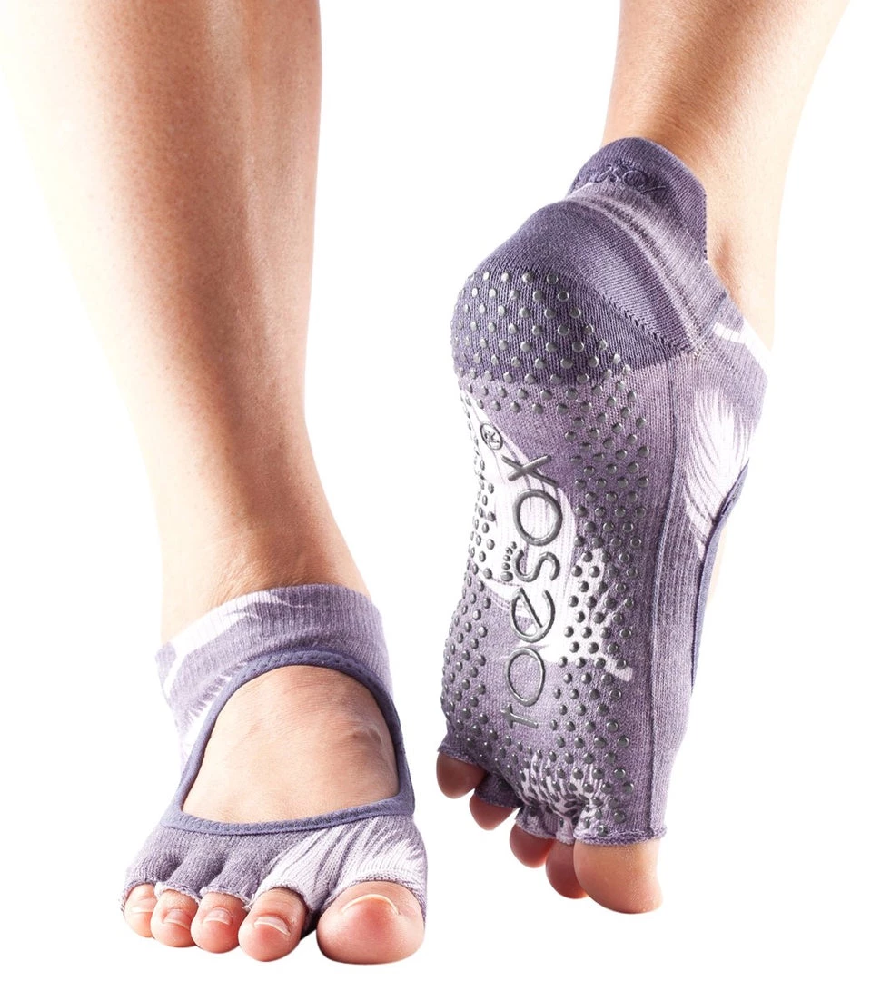 ACCESSORIES Toesox Bellarina Half-Toe Yoga Grip Socks Nightshade 3 ACCESSORIES Toesox Bellarina Half-Toe Yoga Grip Socks Nightshade