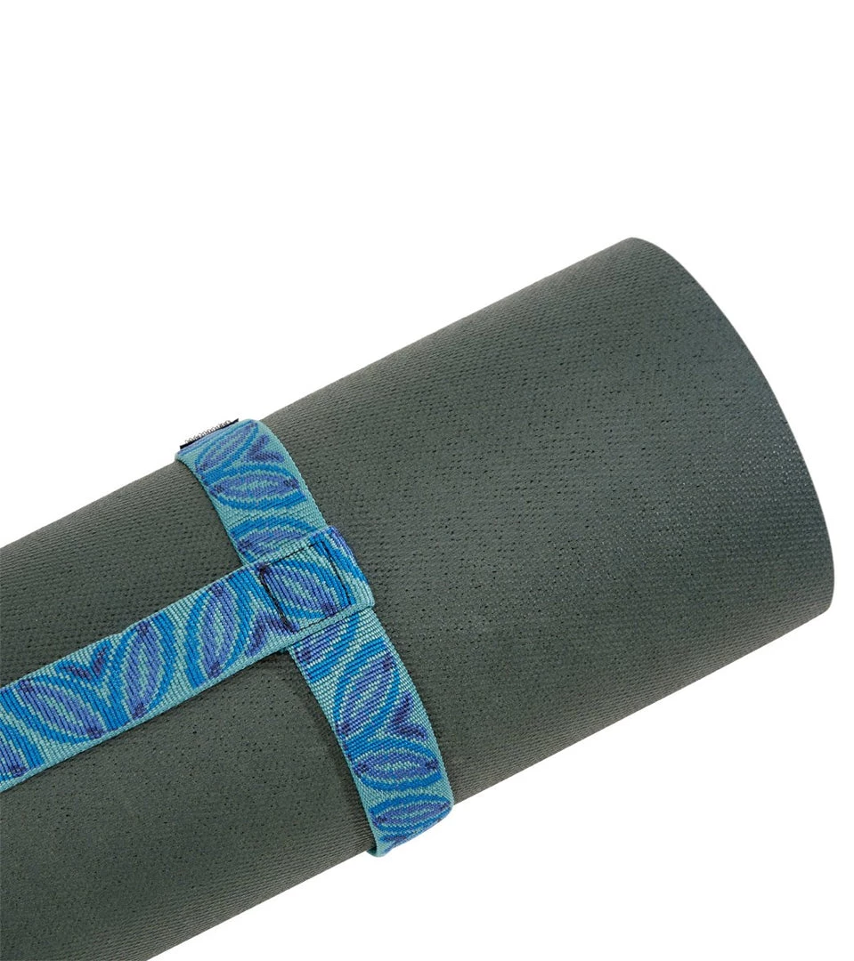 ACCESSORIES Hugger Mugger Simple Yoga Mat Sling Blue Leaf 5 ACCESSORIES Hugger Mugger Simple Yoga Mat Sling Blue Leaf