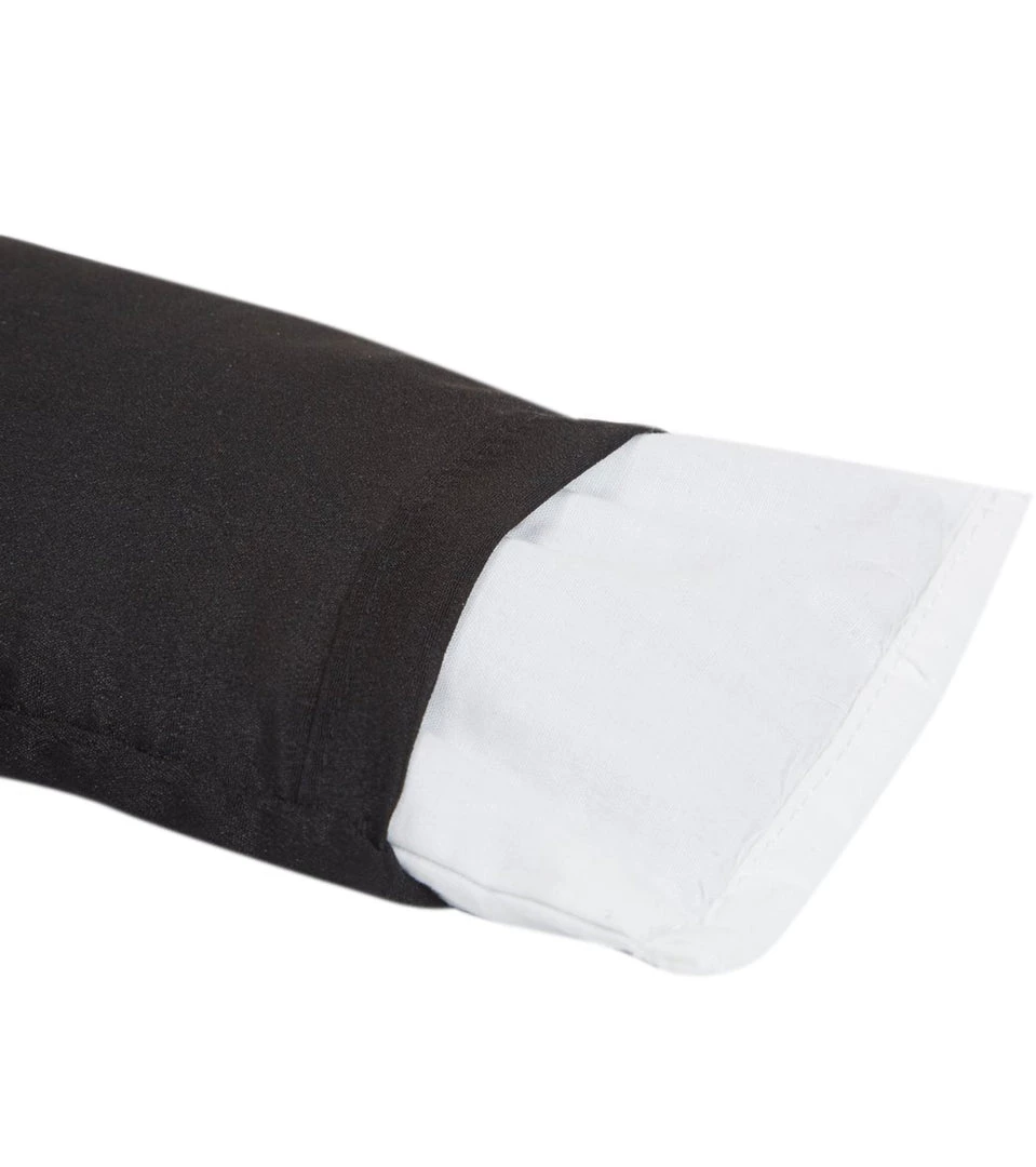 YOGA MATS & PROPS Everyday Yoga Silk Eye Pillow Black 5 YOGA MATS & PROPS Everyday Yoga Silk Eye Pillow Black