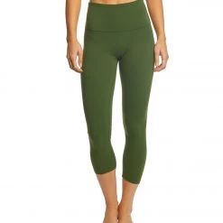 CLOTHING Beyond Yoga High Waisted Yoga Capris Jungle Palm