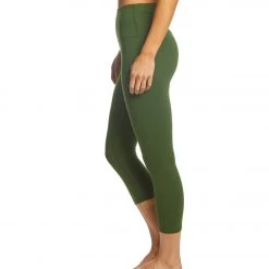 CLOTHING Beyond Yoga High Waisted Yoga Capris Jungle Palm