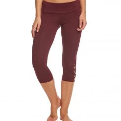 Onzie Weave Yoga Capris Burgundy Majestic CLOTHING