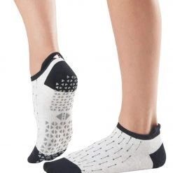 ACCESSORIES Tavi Savvy Barre Grip Socks Arrow Wanderlust