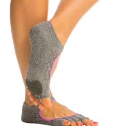 CLOTHING Toesox Plie Yoga & Dance Pad Fishnet Storm