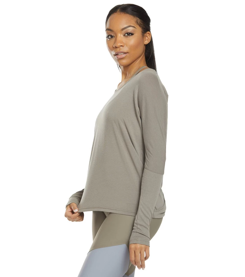 CLOTHING Onzie Drapey V-back Long Sleeve Coverup Dust 7 CLOTHING Onzie Drapey V-back Long Sleeve Coverup Dust