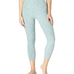 NEW ARRIVALS Beyond Yoga Spacedye High Waisted Yoga Capris True Teal/White