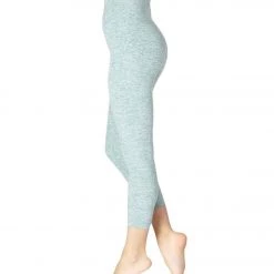 NEW ARRIVALS Beyond Yoga Spacedye High Waisted Yoga Capris True Teal/White