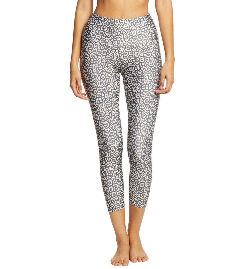 NEW ARRIVALS Onzie High Waisted Basic 7/8 Yoga Leggings Sandy Cat 8 NEW ARRIVALS Onzie High Waisted Basic 7/8 Yoga Leggings Sandy Cat