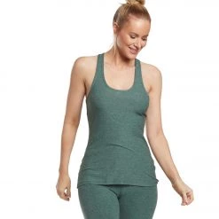 CLOTHING Beyond Yoga Travel Lightweight Racerback Tank Aloha Green/Dark Tropic