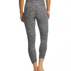 Beyond Yoga Jungle Fern Spacedye High Waisted Yoga Capris Black White Jungle Fern