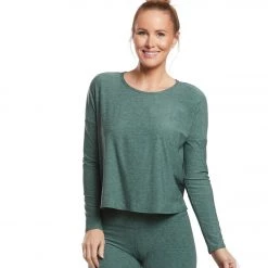 CLOTHING Beyond Yoga Featherweight Morning Light Cropped Pullover Aloha Green/Dark Tropic 15 CLOTHING Beyond Yoga Featherweight Morning Light Cropped Pullover Aloha Green/Dark Tropic