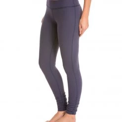 Beyond Yoga Women's Essential Gathered Yoga Leggings True Navy CLOTHING