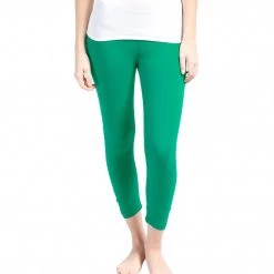 CLOTHING Beyond Yoga Back Gathered Yoga Capris Vivid Green