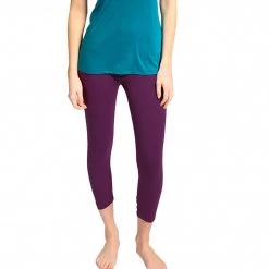 Beyond Yoga Back Gathered Yoga Capris Plum Wine CLOTHING