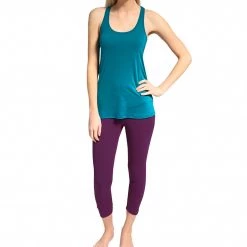 Beyond Yoga Back Gathered Yoga Capris Plum Wine CLOTHING