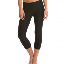 CLOTHING Beyond Yoga Quilted Essential Yoga Capris Black