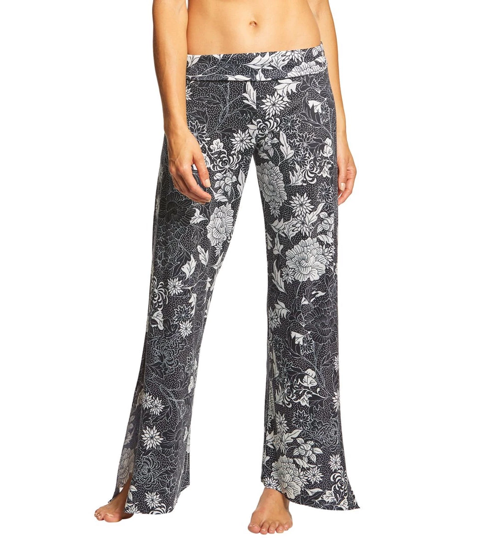 Onzie Pura Vida Yoga Flare Pants Kyoto Noir 9 Onzie Pura Vida Yoga Flare Pants Kyoto Noir