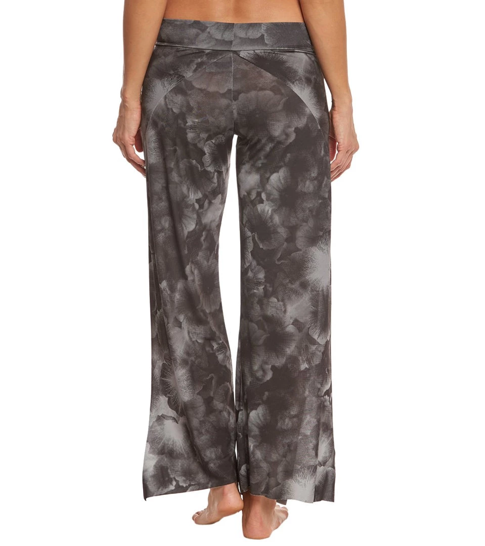 Onzie Pura Vida Yoga Flare Pants Petunia 5 Onzie Pura Vida Yoga Flare Pants Petunia