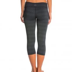 Beyond Yoga Stripe-Hype Capris Black