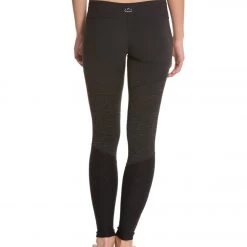 CLOTHING Beyond Yoga Tres Chic Panel Yoga Leggings Black 11 CLOTHING Beyond Yoga Tres Chic Panel Yoga Leggings Black