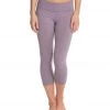 CLOTHING Beyond Yoga Chic Physique Capri Legging