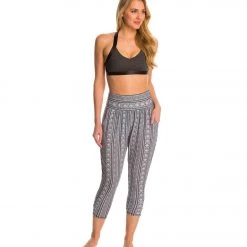 CLOTHING Beyond Yoga Cut-Out Yoga Sports Bra Heather Gray