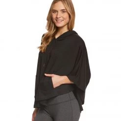 CLOTHING Beyond Yoga The Head Poncho Black
