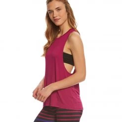 Beyond Yoga Slink Or Swim Open Back Muscle Tee Plumberry CLOTHING