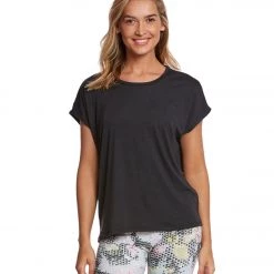 CLOTHING Onzie Drop Back Yoga Short Sleeve Tee Black