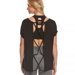 CLOTHING Beyond Yoga Back Out Yoga Tee Black