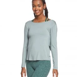 Beyond Yoga Twist Of Fate Yoga Pullover Top Light Sage 10 Beyond Yoga Twist Of Fate Yoga Pullover Top Light Sage
