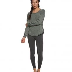 CLOTHING Balance Collection Leanne Peached Fleece Pullover Dusty Olive