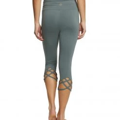 CLOTHING Balance Collection High Line 22" Yoga Capris Balsam Green