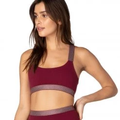 CLOTHING Beyond Yoga Cross Point Yoga Sports Bra Team Burgundy