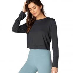 Beyond Yoga Back Out Reversible Cropped Yoga Pullover Nocturnal Navy CLOTHING