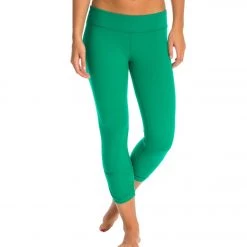 Beyond Yoga Essential Gathered Yoga Capris Bright Emerald CLOTHING